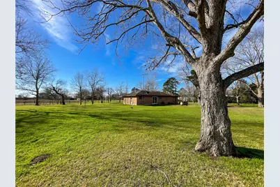 401 Anderson Road, Cuero, TX 77954 - Photo 26