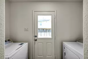 1710 Campos Ct, Conroe, TX 77301 - Photo 20