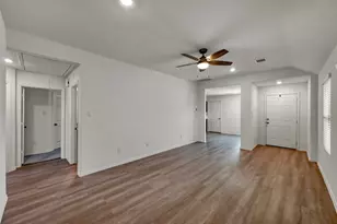 1710 Campos Ct, Conroe, TX 77301 - Photo 6