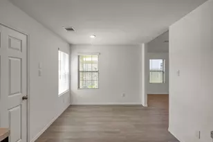 1710 Campos Ct, Conroe, TX 77301 - Photo 8