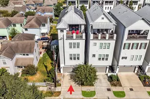 1243 W 15th 1/2 St, Houston, TX 77008 - Photo 1