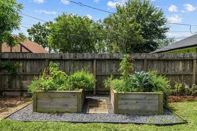 1922 Shadowdale Drive, Houston, TX 77043 - Photo 22