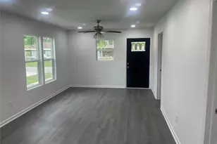 1072 Conklin St, Houston, TX 77088 - Photo 2