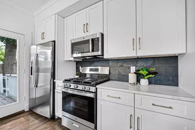904 Arlington Street, Houston, TX 77008 - Photo 14