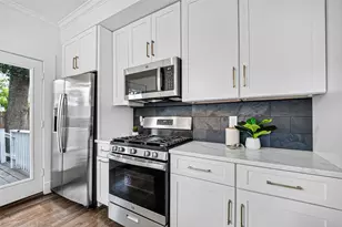 904 Arlington St, Houston, TX 77008 - Photo 14