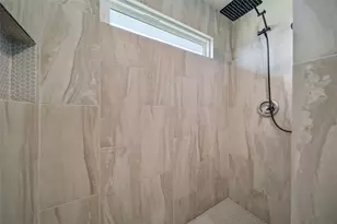 415 Narcissus Rd, Clear Lake Shores, TX 77565 - Photo 20