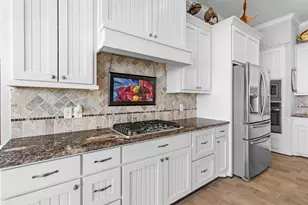 9 Hawkeye, Hitchcock, TX 77563 - Photo 14