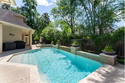 326 S Silvershire Circle, The Woodlands, TX 77381 - Photo 6