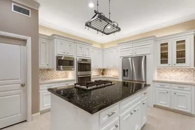 326 S Silvershire Circle, The Woodlands, TX 77381 - Photo 24
