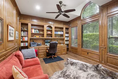326 S Silvershire Circle, The Woodlands, TX 77381 - Photo 16