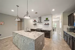 163 Meadow Valley Dr, Conroe, TX 77384 - Photo 4
