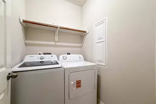 3041 Boxwood Springs Ln, Dickinson, TX 77539 - Photo 14