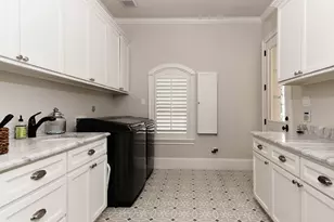 71 N Lamerie Way, The Woodlands, TX 77382 - Photo 20