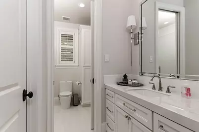71 N Lamerie Way, The Woodlands, TX 77382 - Photo 18