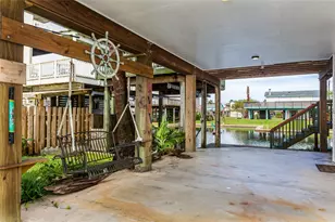 16530 Bermuda Way, Jamaica Beach, TX 77554 - Photo 2
