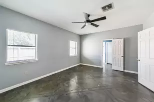 210 Mill Trail Dr, Sugar Land, TX 77498 - Photo 12