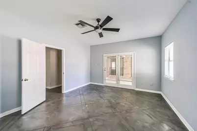 210 Mill Trail Drive, Sugar Land, TX 77498 - Photo 14