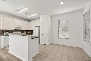 2911 Hackamore Hollow Ln, Houston, TX 77014 - Photo 16