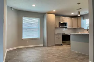 9415 Westacre Pl, Houston, TX 77083 - Photo 14