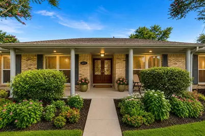 5626 Hummingbird Street, Houston, TX 77096 - Photo 2