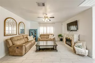 7907 Beryl Ct, Texas City, TX 77591 - Photo 4