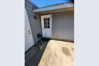 2677 Gessner Road #202, Houston, TX 77080 - Photo 6