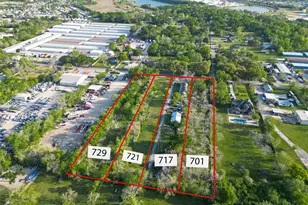 717 Crenshaw Rd, Houston, TX 77504 - Photo 1