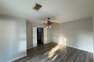 742 27th St, San Leon, TX 77539 - Photo 6