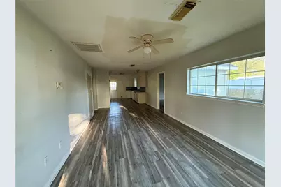 742 27th Street, San Leon, TX 77539 - Photo 2