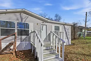 101 Oakdale Dr, Huntsville, TX 77320 - Photo 2