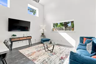 109 Bryan St, Houston, TX 77011 - Photo 2