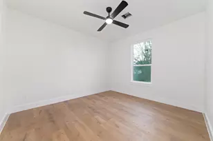 5811 Outer Banks St, Houston, TX 77091 - Photo 20