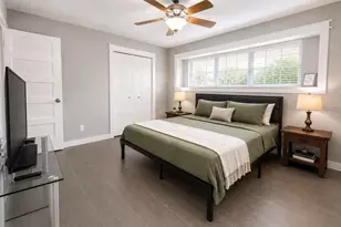 5902 Arboles Dr, Houston, TX 77035 - Photo 14