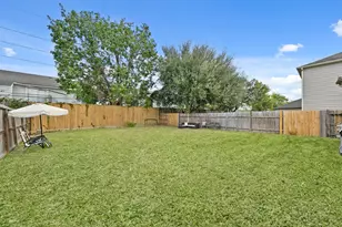 826 Grand Plains Dr, Houston, TX 77090 - Photo 32