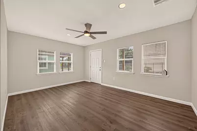 5140 Polk St, Houston, TX 77023 - Photo 8