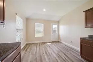 3129 Sun Terrace Ln, Dickinson, TX 77539 - Photo 6