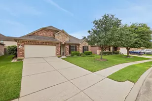 21394 Kings Mill Ln, Kingwood, TX 77339 - Photo 2