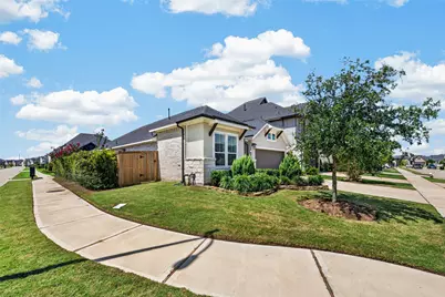 31807 Pecan Meadow Lane, Fulshear, TX 77441 - Photo 2