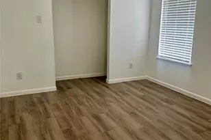 6206 Iron Rock St, Houston, TX 77087 - Photo 8