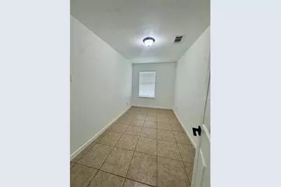 6206 Iron Rock Street, Houston, TX 77087 - Photo 10