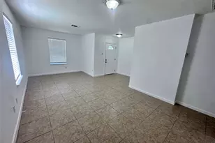 6206 Iron Rock St, Houston, TX 77087 - Photo 16