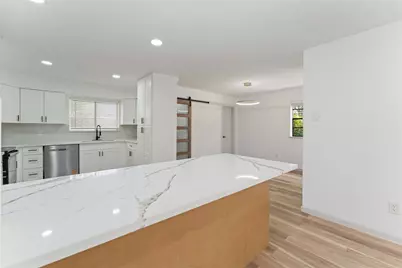 5722 W Bellfort Avenue, Houston, TX 77035 - Photo 22