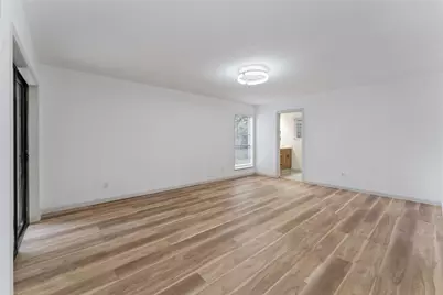 5722 W Bellfort Avenue, Houston, TX 77035 - Photo 32