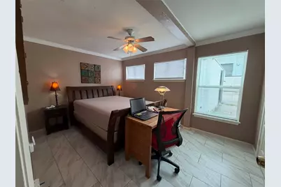 2808 Columbia Street #A, Houston, TX 77008 - Photo 2