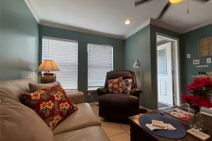 2808 Columbia St, Houston, TX 77008 - Photo 1