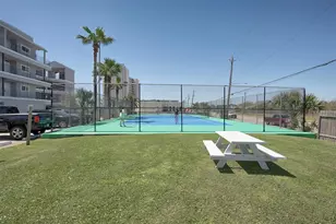 7600 Seawall Blvd, Galveston, TX 77551 - Photo 20