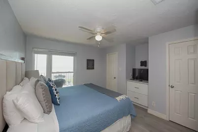 7600 Seawall Boulevard #209, Galveston, TX 77551 - Photo 12
