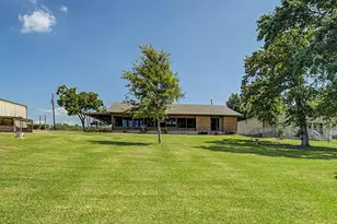 1730 Hillcrest St, Baytown, TX 77520 - Photo 2