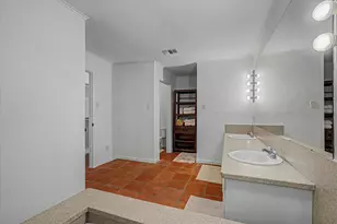 1730 Hillcrest St, Baytown, TX 77520 - Photo 24
