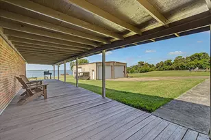 1730 Hillcrest St, Baytown, TX 77520 - Photo 8